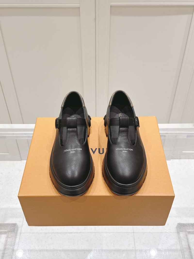 l0vis Vvtt0n loafers